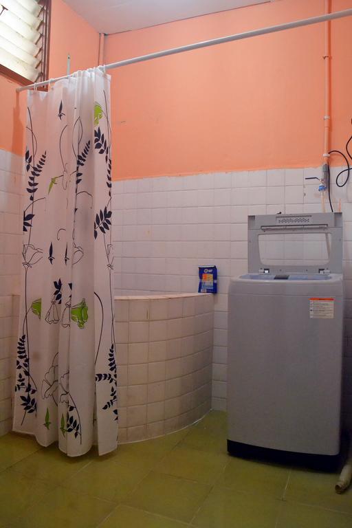 Homestay Kota Bharu, Telipot エクステリア 写真